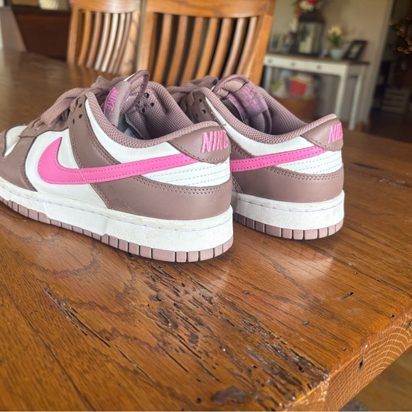 Nike Dunks - Picture 3 of 4